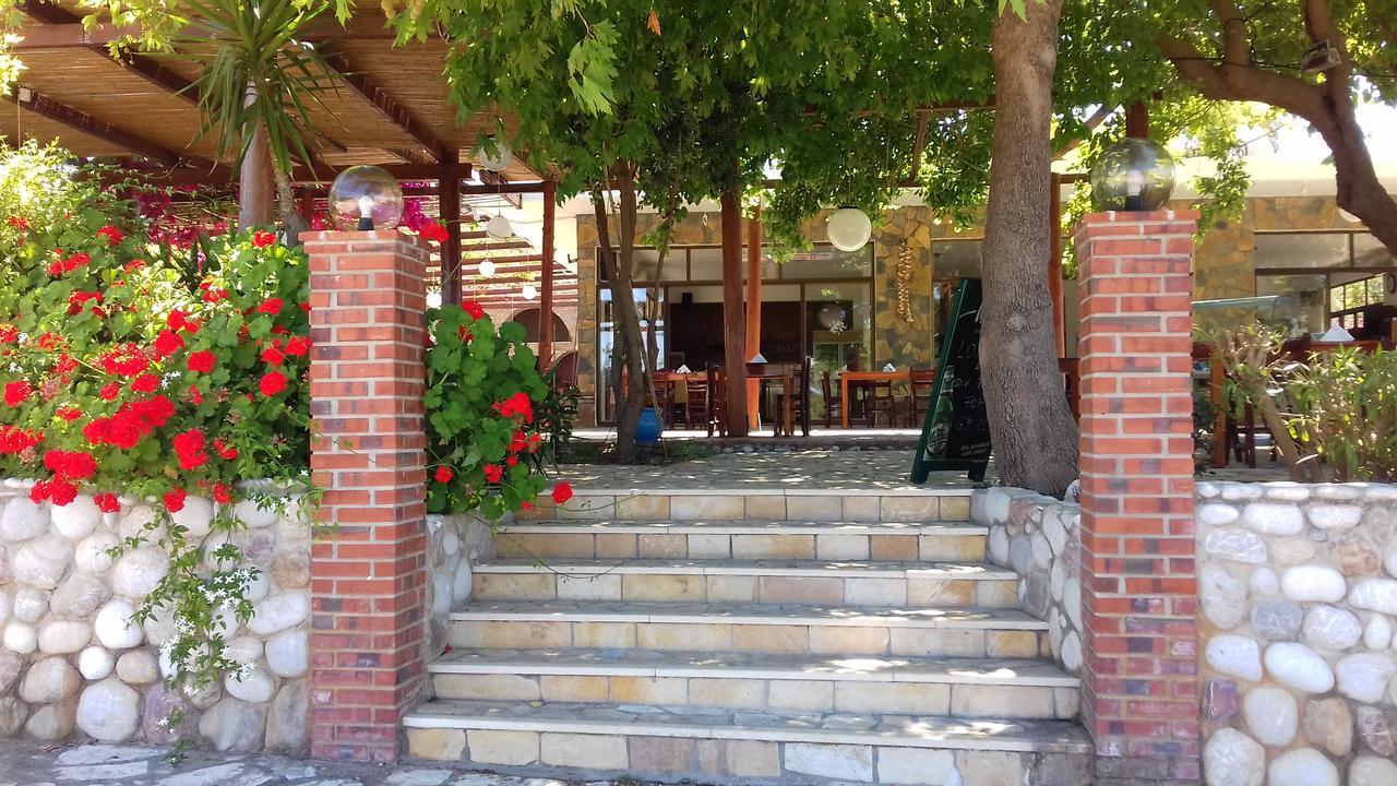 Hotel Dougas Arkoudi Esterno foto